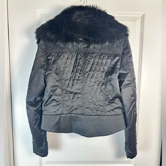 White House Black Market Black Quilted Bomber Jacket with Faux Fur Collar - Picture 12 of 14